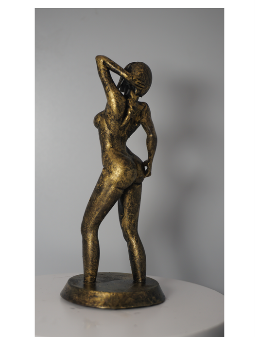 Anime Makima Statue Mature Version