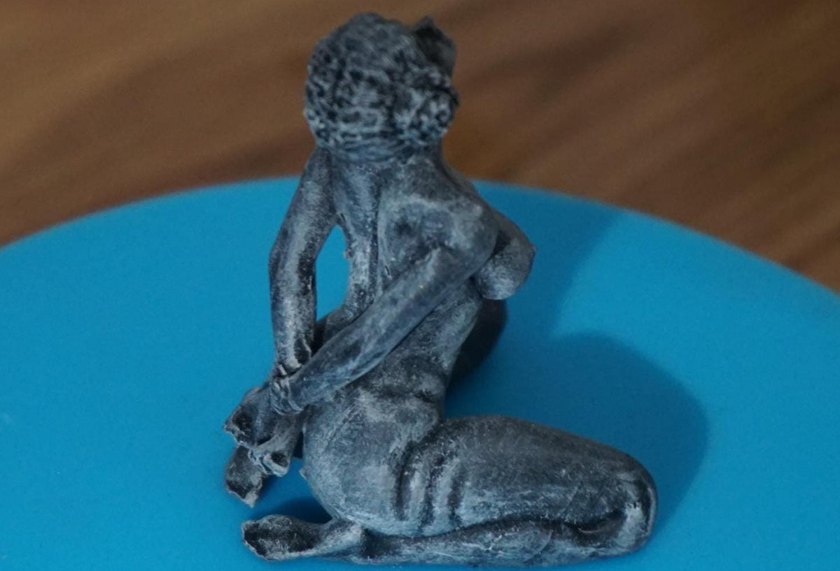 Galactic Captive Statue, Rebel Spirit Sci-Fi Tribute Sculpture