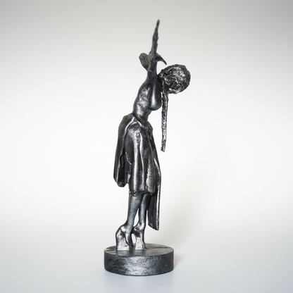 Queen Marika The Eternal Statue and figurine