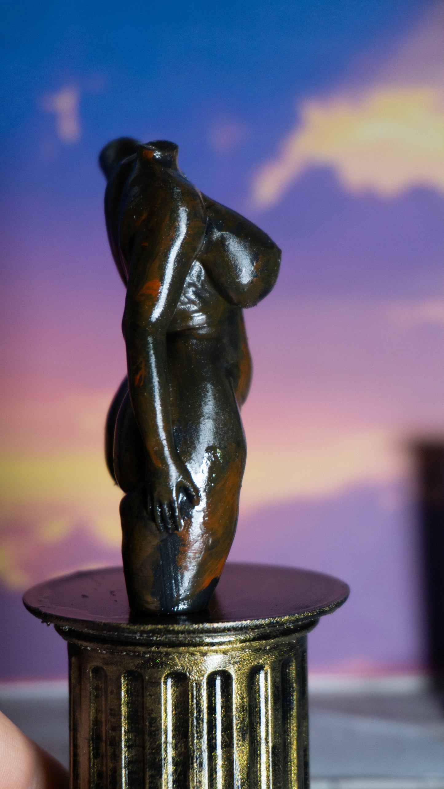 Female, The stretch - Sculpture, Statue, and Tabletop Decoration