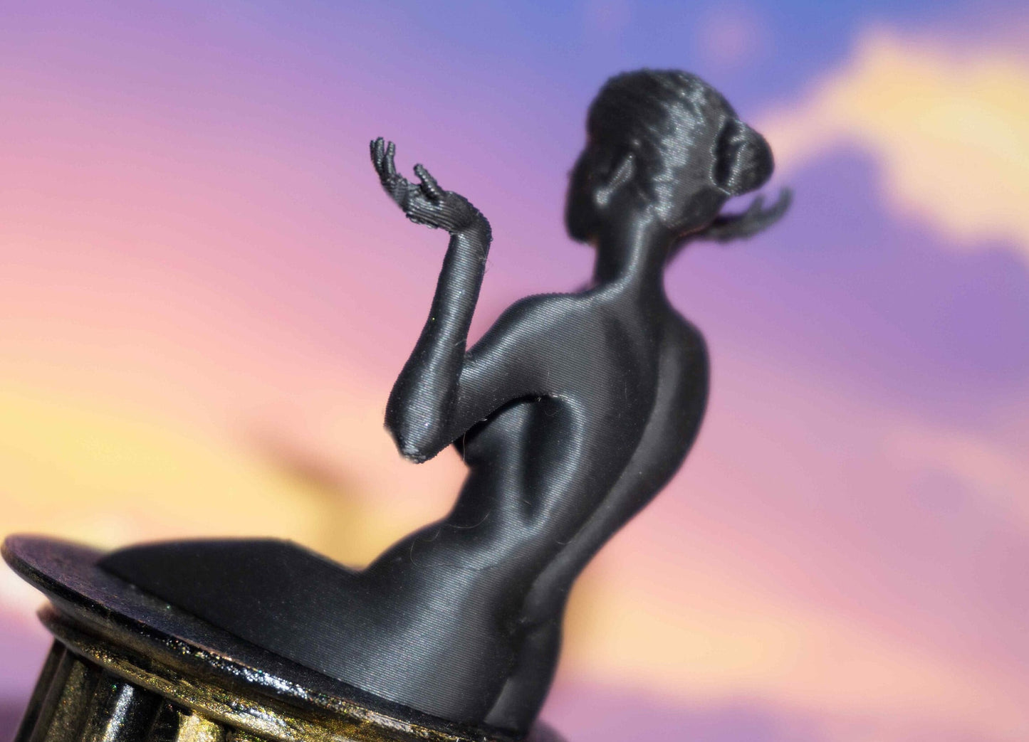 Female, Insecurity Figurine Statue