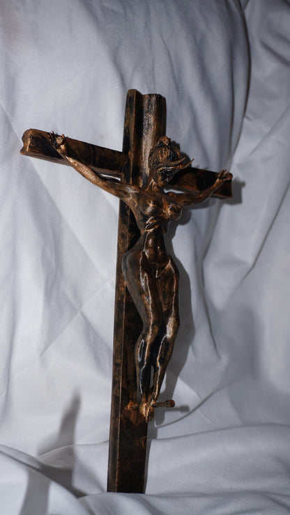 Female, demon on a cross - Sculpture