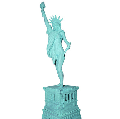 Androgynous, Statue of liberty, New York City - Sculpture and Tabletop Decoration Statue