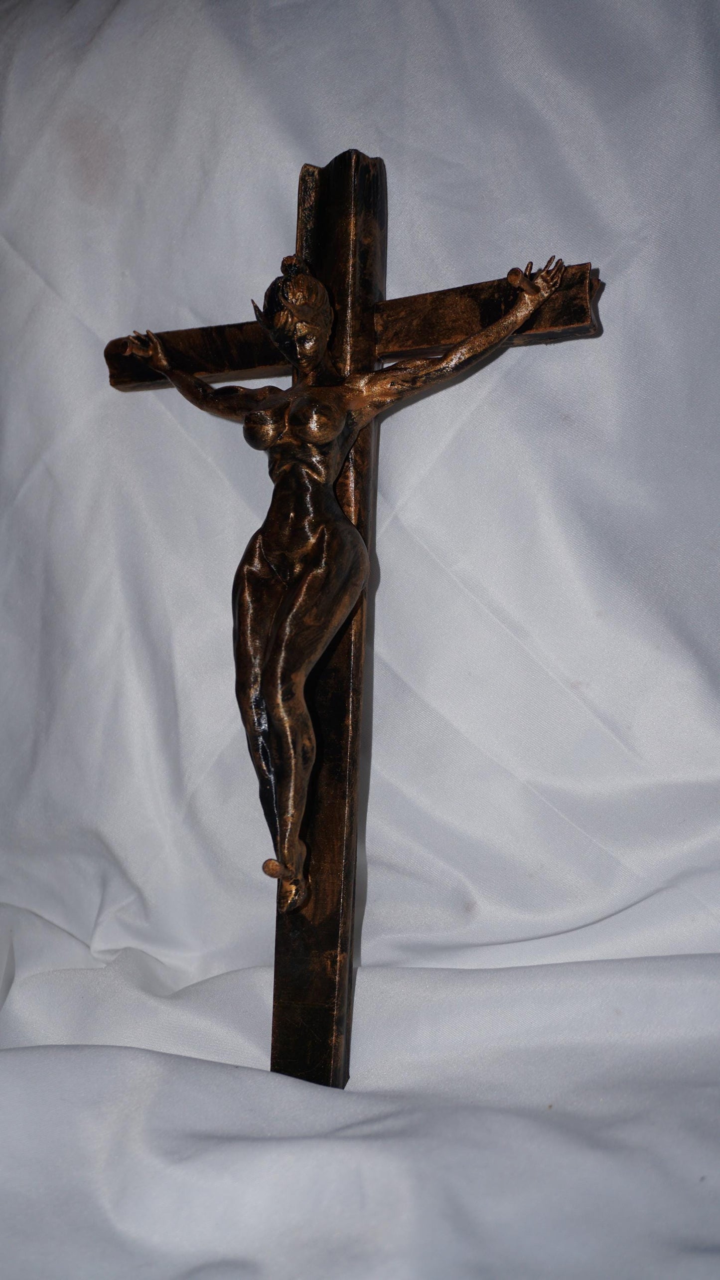 Female, demon on a cross - Sculpture