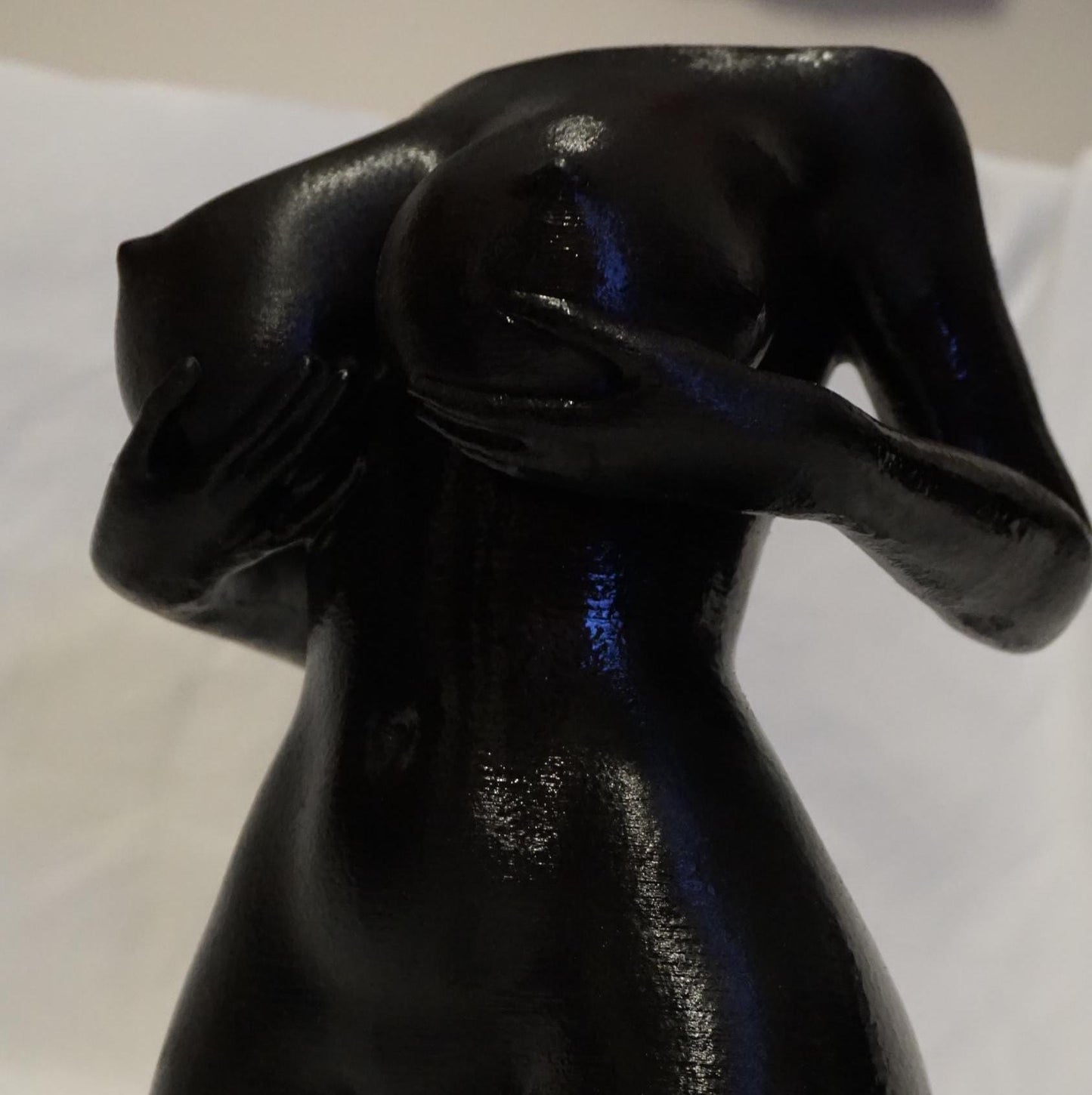 Female, Presentation - Sculpture and Tabletop Decoration Statue