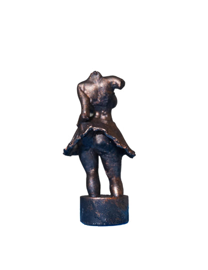 Breeze – Woman Statue