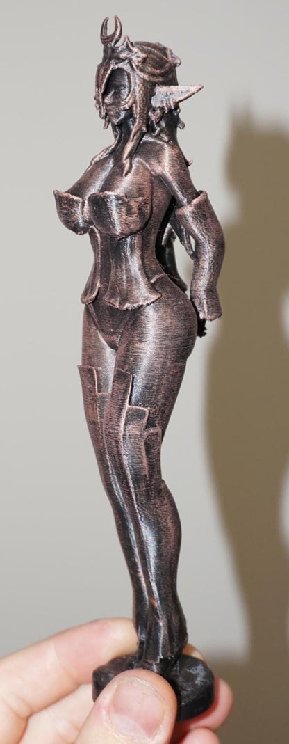 Olga Discordia –  Minimalist Figurine