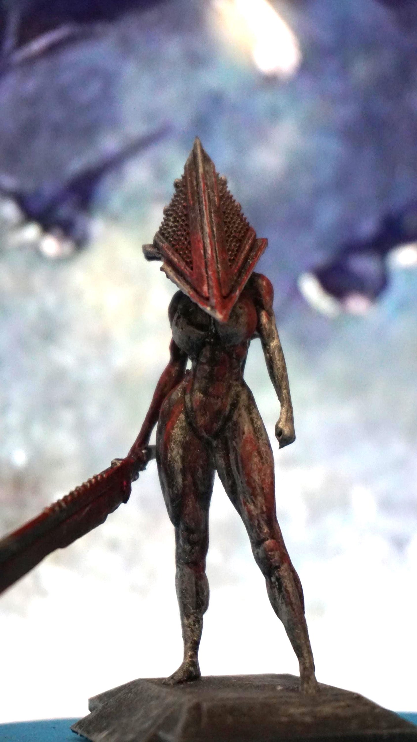 Bloody Pyramid Head – Horror Woman Statue