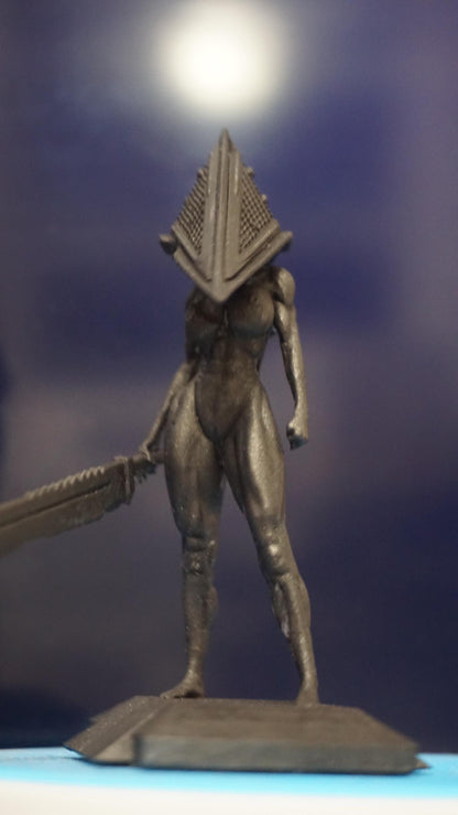 Pyramid Head – Horror Woman Statue