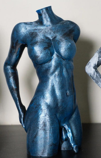 Transgender looking back - Statue